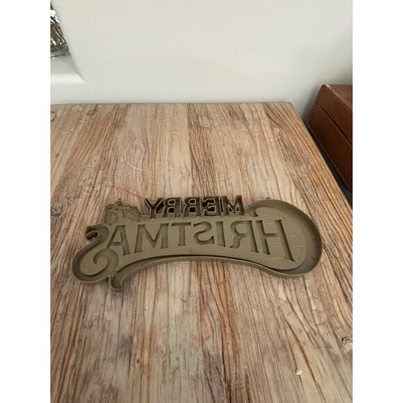 Merry Christmas Wall Hanging VTG Sign Molded Plastic Red w/Holly Leaves - Picture 5 of 6